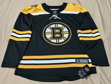 Ultimate Boston Bruins Collector and Super Fan Gift Guide 33