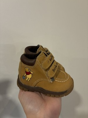 Winnie the Pooh Baby Boots Size 2C Disney Vintage 90s/Y2k