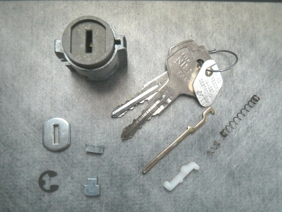 Cilindro de bloqueo de encendido y llaves para Nissan Altima CS415L 1993-1997 - ¡Envío rápido! Foto 2 de 4