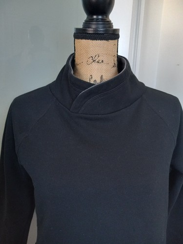 Asics schwarzes Baumwollmischung Fleece Stehkragen Top Größe M NIE GETRAGEN