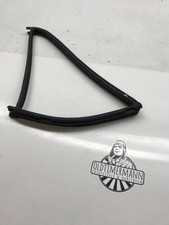 Dichtung Seitenscheibe Dreieckscheibe Tür hinten links Mercedes W123 1237350124 Dichtung Seitenscheibe Dreieckscheibe Tür hinten links Mercedes W123 1237350124