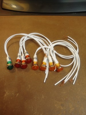 LOT OF 27 - 120V AC/DC PANEL MOUNT PILOT LAMP INDICATORS