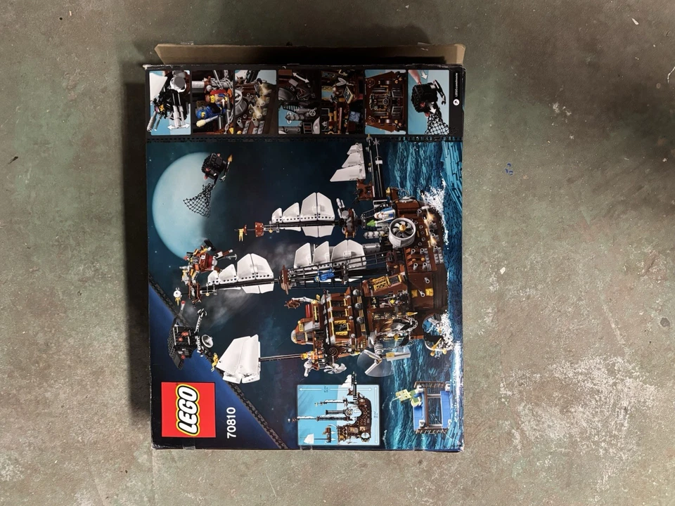 LEGO 70810 MetalBeard's Sea Cow La LEGO Película - 100% COMPLETO con Manual y Caja Foto 2 de 3