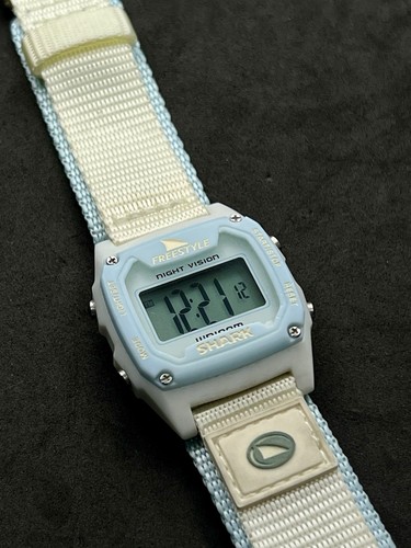 FREESTYLE Shark Classic Men’s 38mm Digital Watch Night Vision Aqua White Nylon - Picture 3 of 16