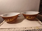 Pyrex 442 Pair of Early American Cinderella Mixing Bowls 1 1/2 Qt