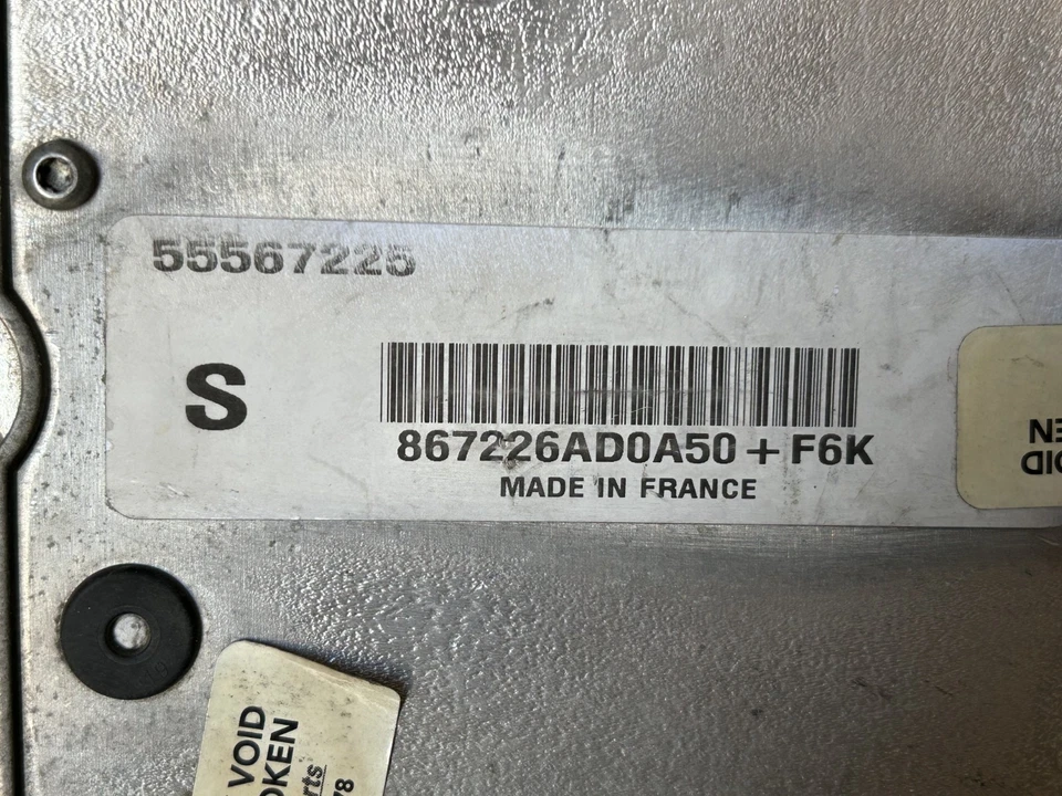 COMPUTADORA MOTOR SAAB 9-3 2,0 L DME ECU ECM OEM (2003-2011) 55567225 Foto 4 de 4