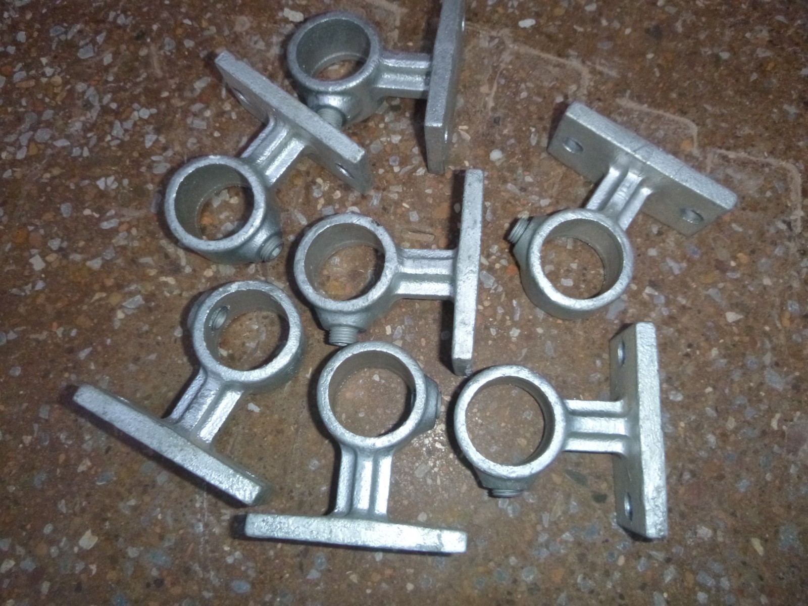 KK Kee Klamp Style Steel Tek Railing Support, Galvanized (7 pcs)