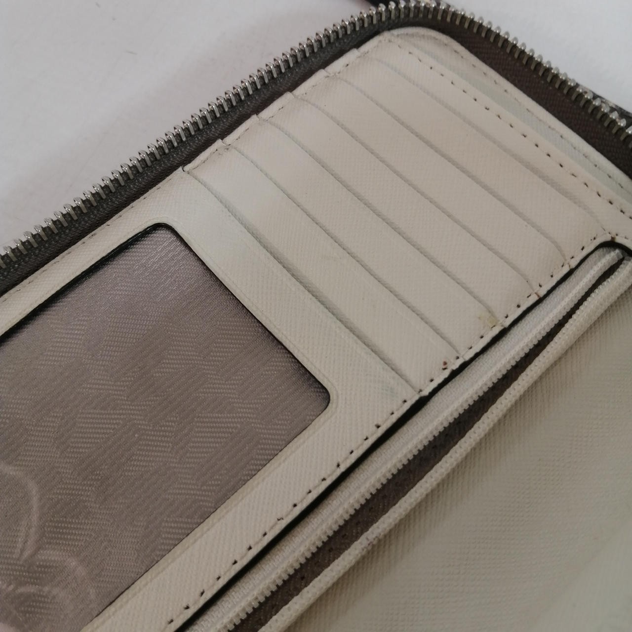 MICHAEL KORS Python Pattern Long Wallet Model BEG… - image 11