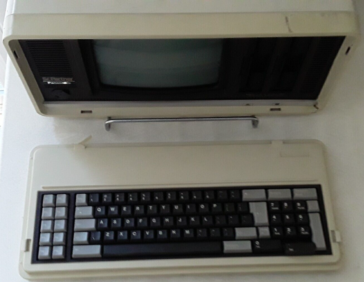 WORKING 1982 Panasonic Sr. Partner RL-H7000W Portable IBM-PC