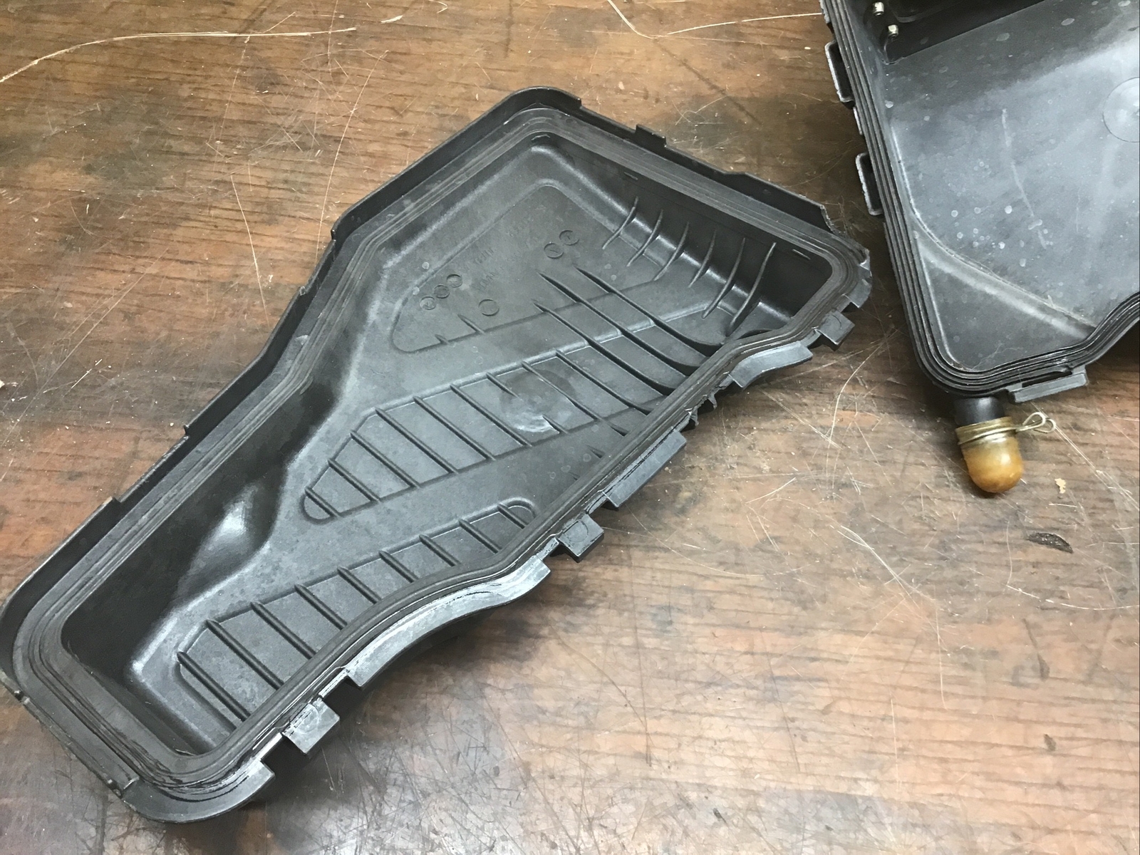 Air Box # 707800115, 707800119 Can-am 2004 Outlander 400 XT 4x4 