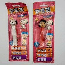 2 Factory Sealed PEZ Candy Dispensers - Vintage 1998 PEANUTS Gang Snoopy