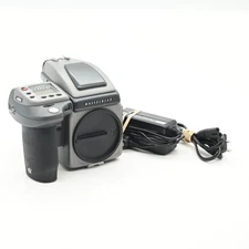 Hasselblad H3D-31 Camera Kit w/31MP Digital Back, Prism, Batt Grip, Charger #539