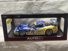AUTOart 2006 Corvette C5R 24hrs LeMans 3rd place GT1 Class