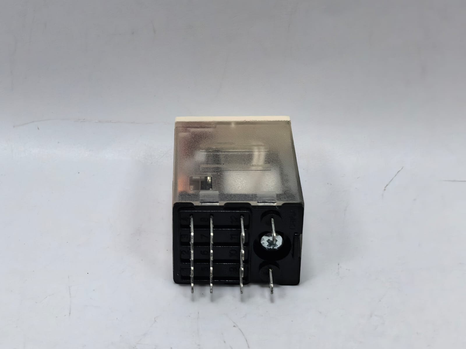 Schneider Electric RXM4AB1P7 SCHNEIDER ELECTRIC RXM4AB1P7 MINITAURE RELAY PCS 8