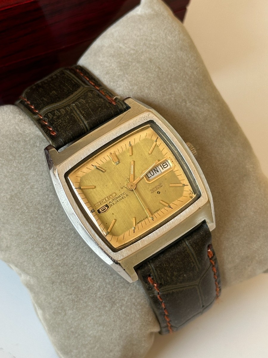 Vintage Seiko 5 DX TV Dial 38mm Automatic Day-Date Gold Dial