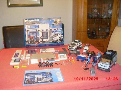 Playmobil 9372 CITY ACTION   Polizeistation plus  Mannschaftswagen, Motorrad OVP