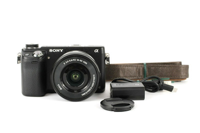 [READ] Sony Alpha NEX-6 16.1MP Digital Camera  16-50mm Lens ( Count 2665 ) #142A