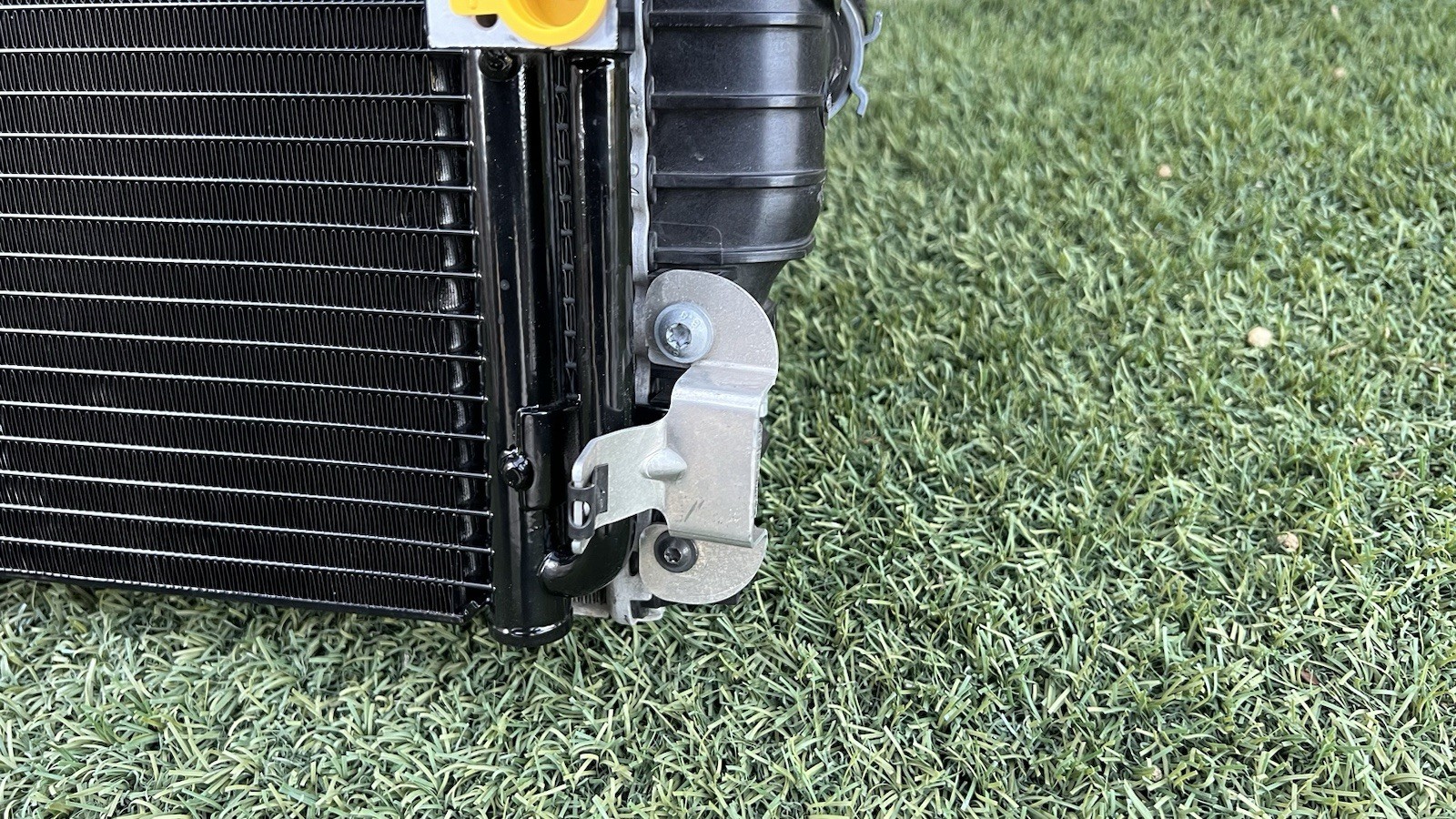 Lamborghini Huracan Right Side Radiator AC Condenser Cooling Fan Assembly OEM