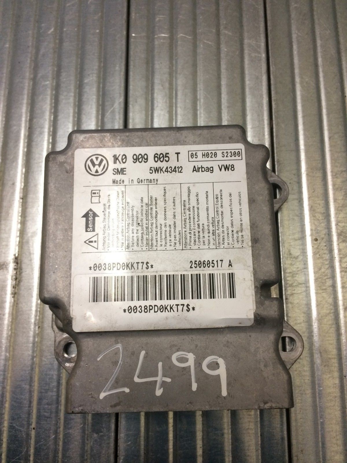 Picture 1 of 3