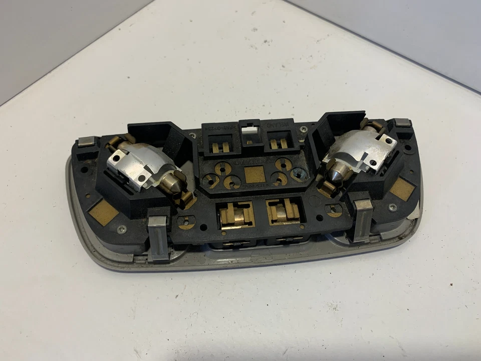 2002 VOLVO V70 INTERIOR LIGHT 9178936 - Image 2 of 3