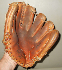 Halco S. Sporting Goods Spaulding Leather 