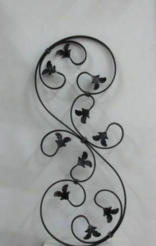 Architecture et matériaux antiques fenêtres en fer forgé pour jardin, extérieur et ferronnerie