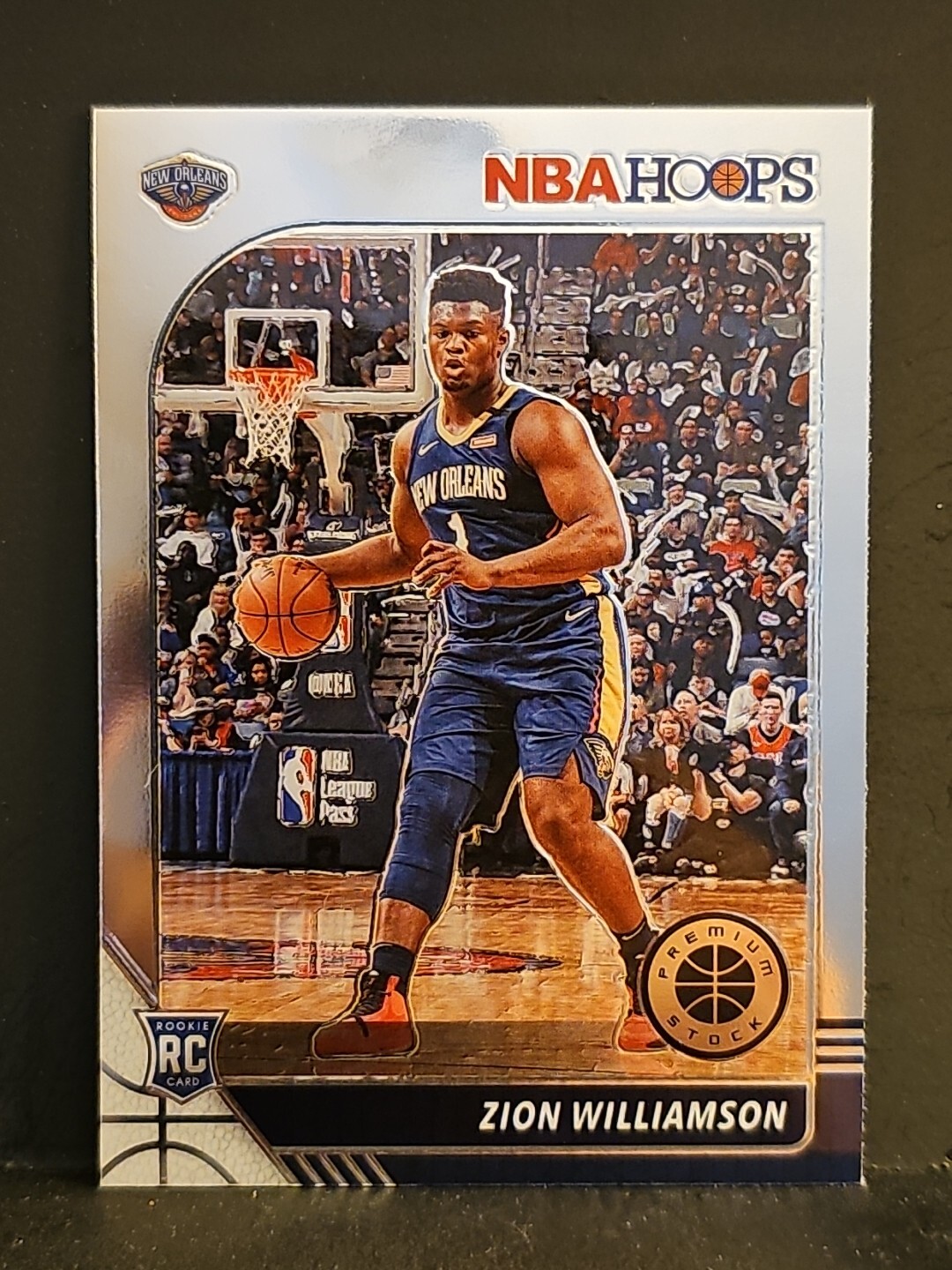 2019-20 Hoops Premium Stock #258 Zion Williamson RC PELICANS