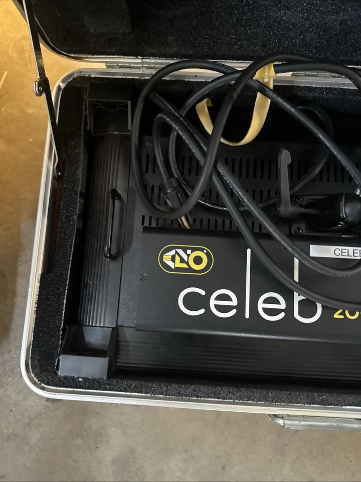 Kit de Lámpara LED Kino Flo Celeb 200 Foto 2 de 4