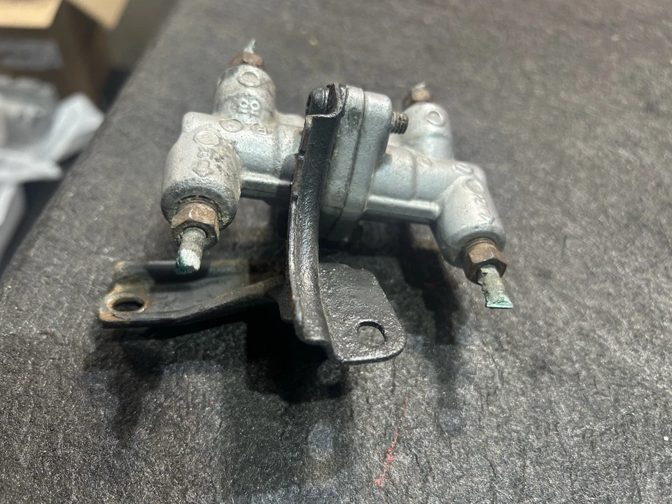 Acura Integra REAR DISC BRAKE PROPORTIONING VALVE 4040 40/40 PROP Honda Civic - Image 4 of 4