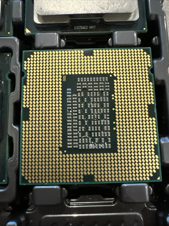 Estación de trabajo Intel Xeon E3-1235 SR00J 3,20 GHz 8 MB 4 núcleos LGA 1155 CPU P4S de escritorio Foto 2 de 2