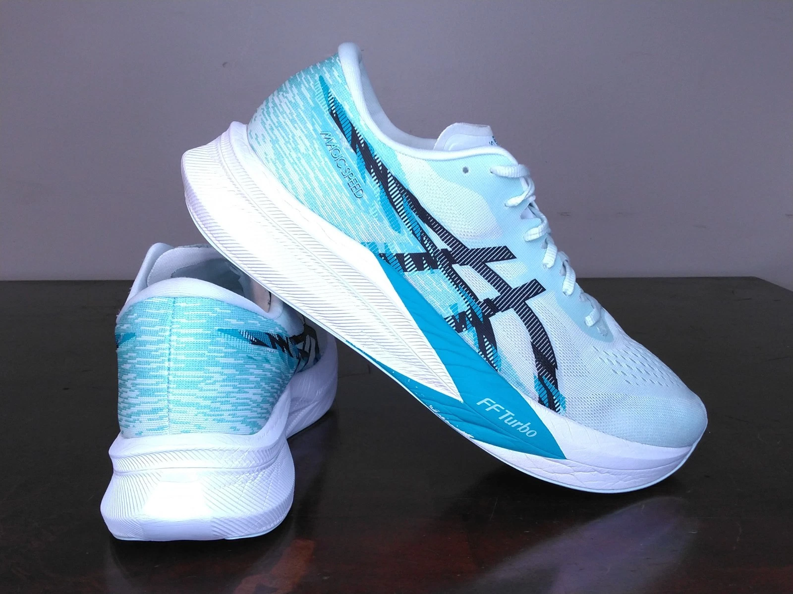 ASICS Magic Speed 4 Shoes Mens SIZE 13 1011B875-401 Soothing Sea Green Black RUN