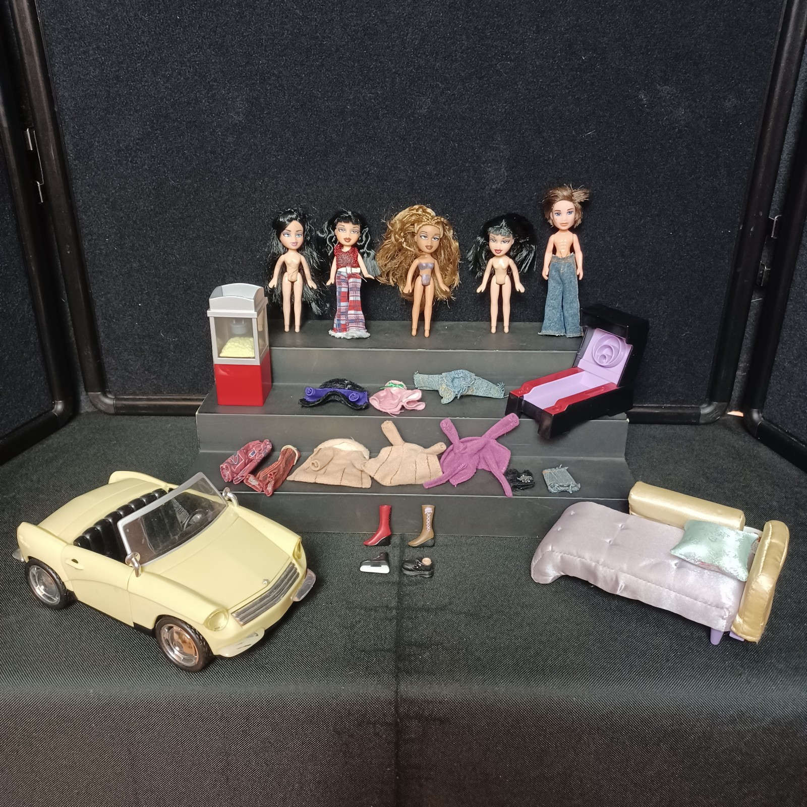 MGA Lil  Bratz Lot Jade Nazalia Yasmin Koby Dolls Clothing Convertible 4" #23