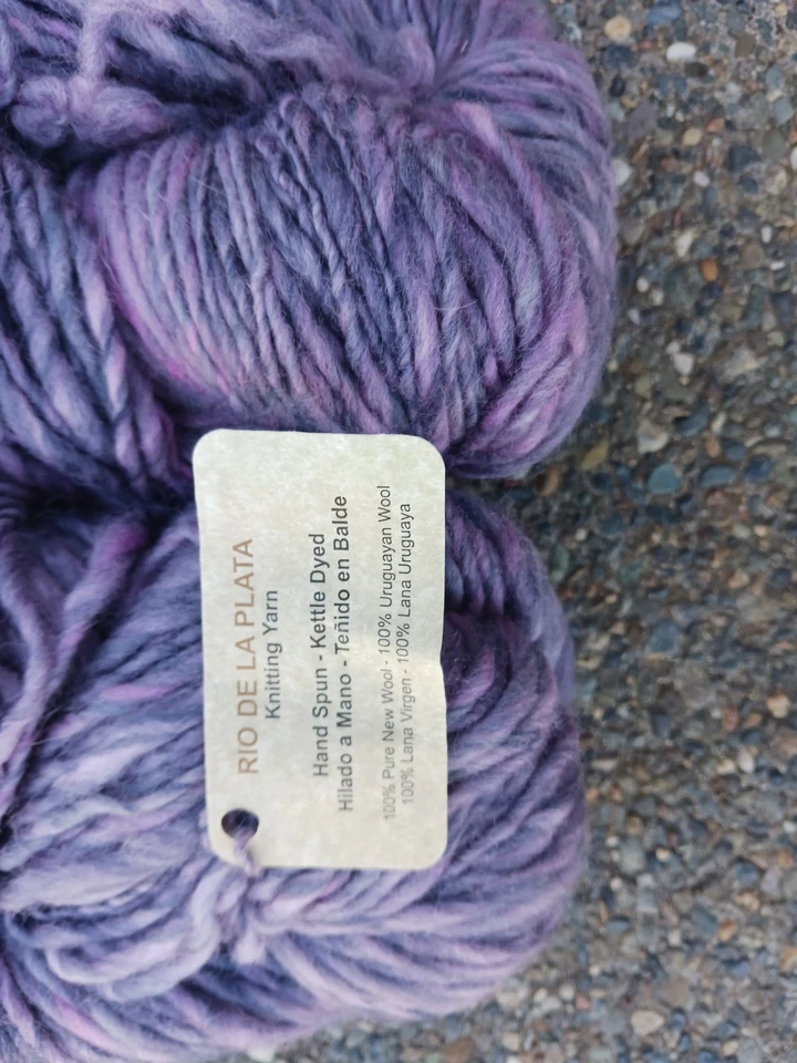 2 x 3.5 oz Rio De La Plate hand spun kettle dyed wool. Mix of greys. 140 yds. - Image 3 of 3