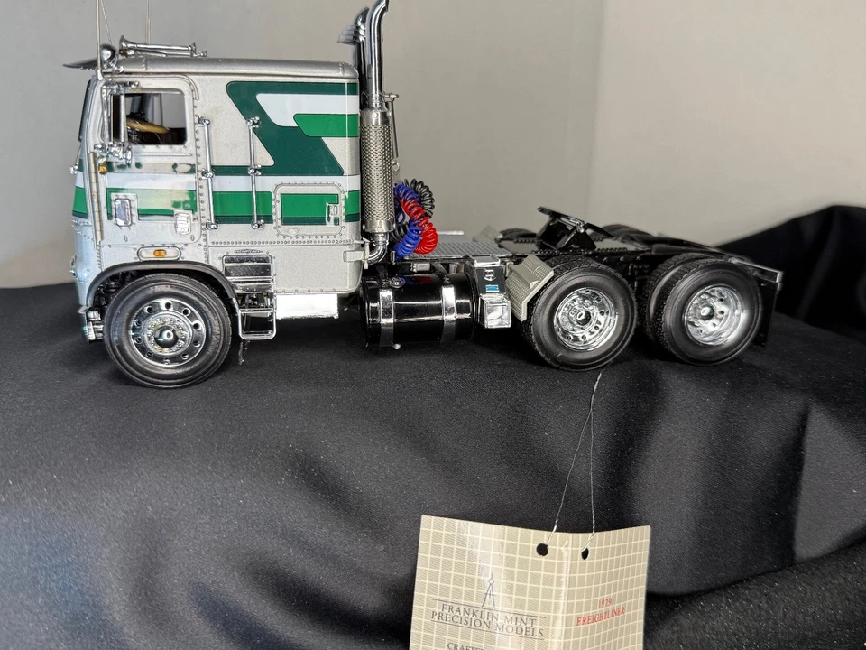 Semirremolque Franklin Mint Precision 1979 FreightLiner con remolque 1:32 Foto 3 de 4
