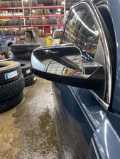 Used Right Door Mirror fits: 2012 Gmc Terrain Power opt DL8 chrome cover dealer