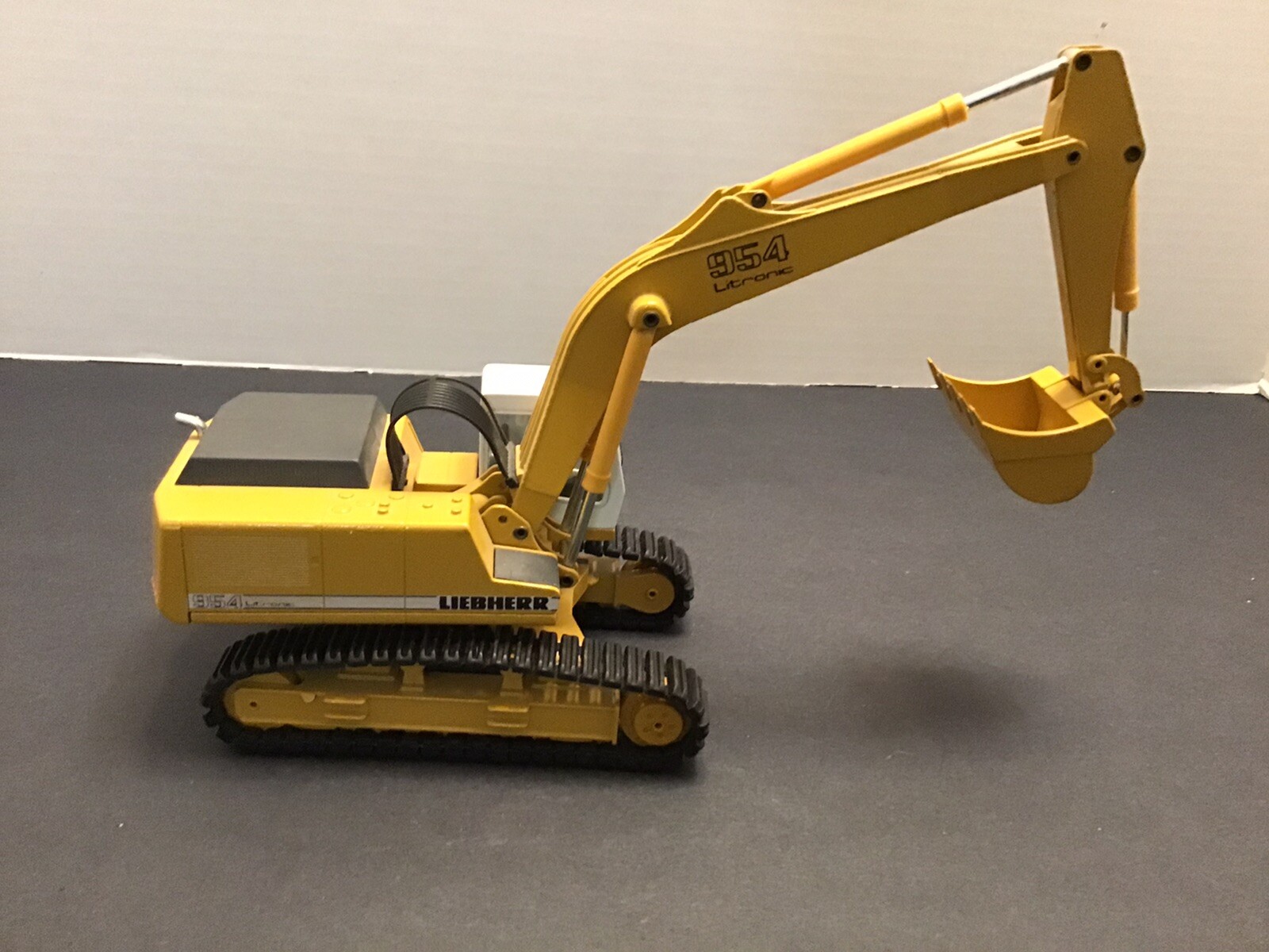 liebherr diecast