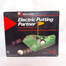Electric Putting PartnerJEF Oscar Jr World of Golf  with Ball Return Instruction