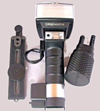 Flash Metz 45-CT 5 COMPLETO DI STAFFA E CAVO SINCRO E PORTABATTERIA (VEDI FOTO)