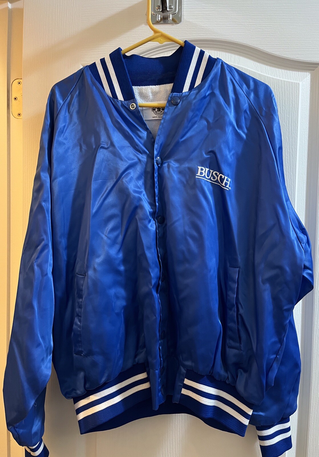 Busch Beer Vintage Satin Bomber Jacket Size XLarge Gem