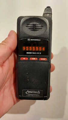 897.Motorola Micro TAC Lite II Very Rare - For Collectors - Batt