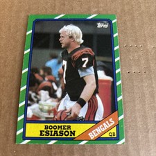 1986 Topps BOOMER ESIASON RC ROOKIE #255 Bengals Football Card (f5). rookie card picture
