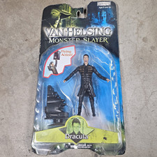 Product Image: JAKKS Pacific Van Helsing Monster Slayer Dracula Flying Action Figure 8+ 2004