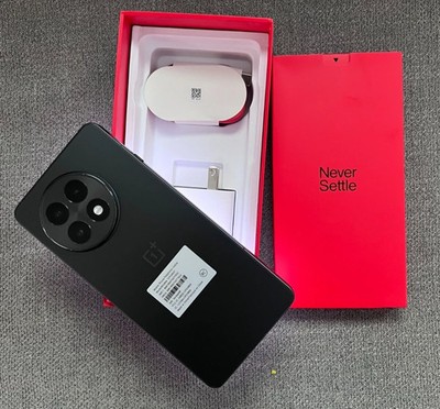 【グローバル版】ONEPLUS 13R 12GB/256GB ブラック Amazon.com: OnePlus 13R, 12GB RAM + 256GB Storage, Dual-SIM