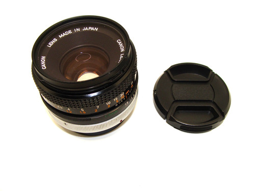 Canon FD 50mm 1:1.8 SC Lens in Excellent Condition - Tested and Works!
