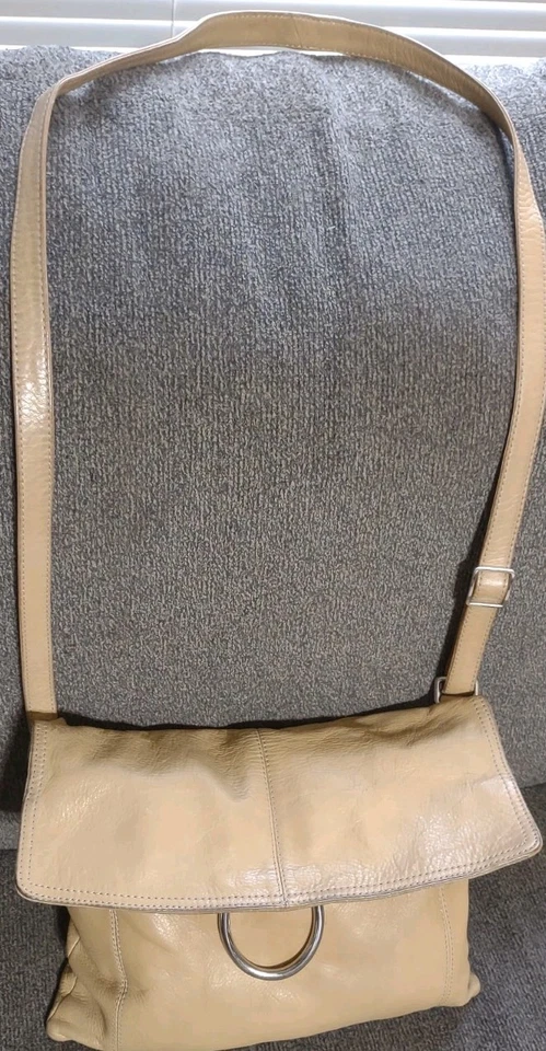 Винтажная дизайнерская бежевая кожаная сумка через плечо Alfani с застежкой-клапаном - Изображение 2 из 4