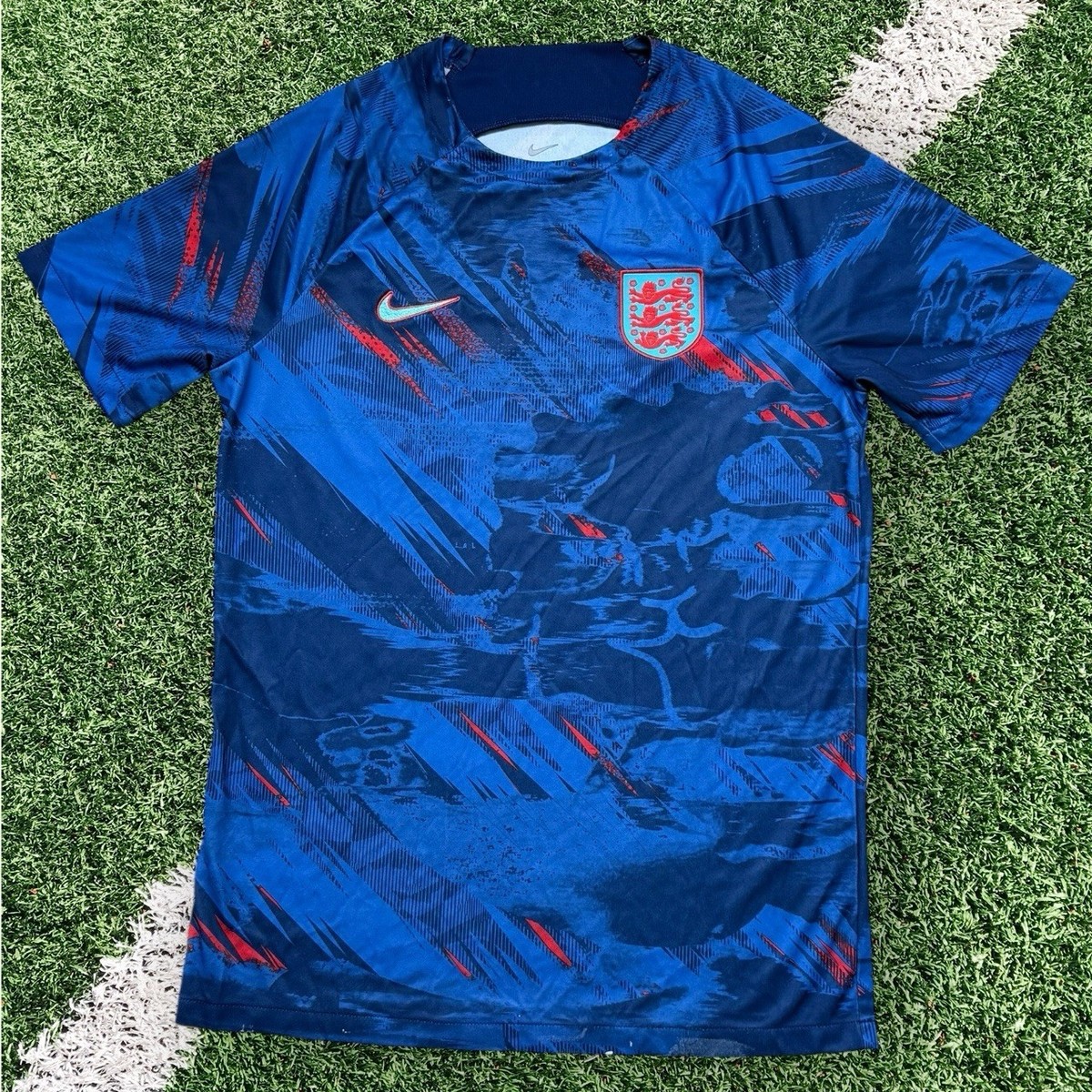 Nike England Football Shirt 2022 Pre Match Strike Jersey Blue Red