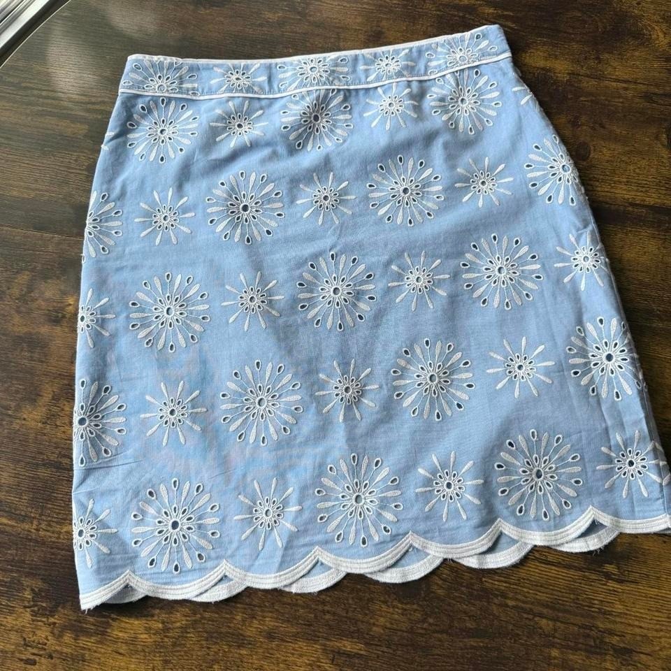 Talbots Women's Skirt Size 6 Blue Eyelet Embroidered Scallop Hem Cottagecore