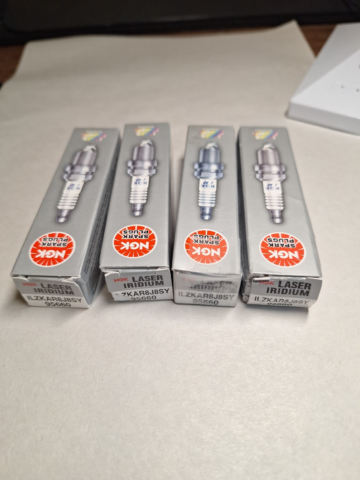 Pack Of 4 Genuine NGK Laser Iridium Spark Plugs. ILZKAR8J8SY 95660. Honda 
