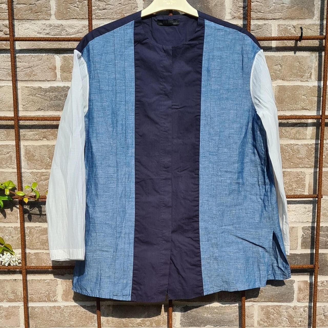 FILA Camicia blu Chambray a pieghe sul davanti senza colletto abbottonata by the Row