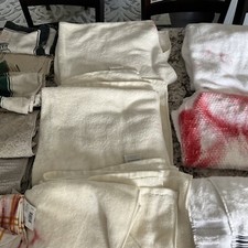 16 Assorted Bath towels kitchen towels face towels mostly new but damaged￼!!!